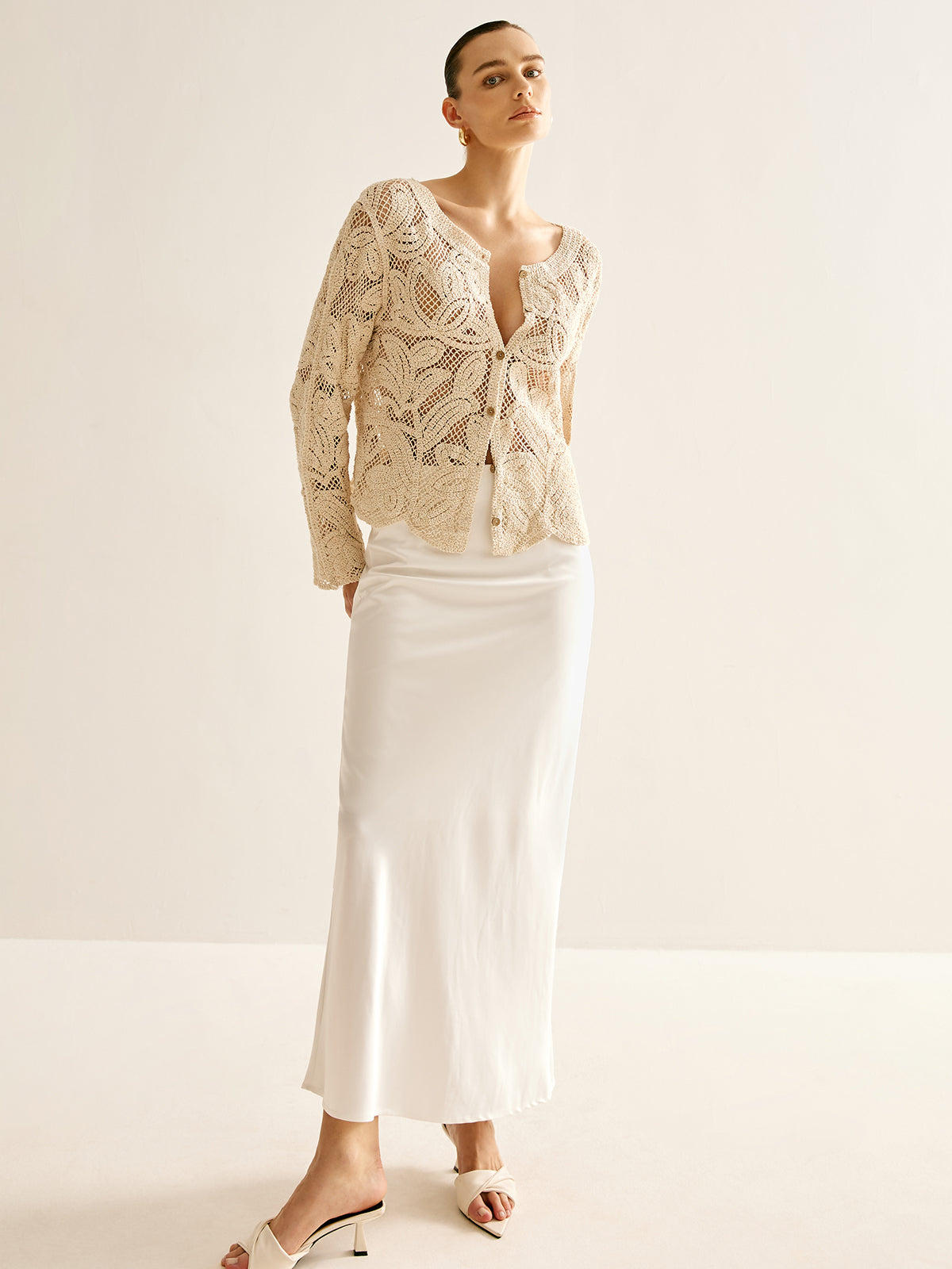 Hollow Button Plisse Cardigan