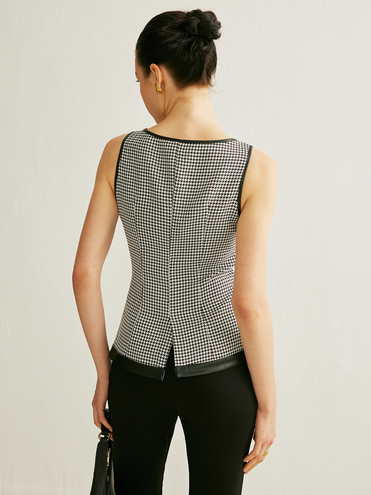 Houndstooth Button Contrast Trim Vest