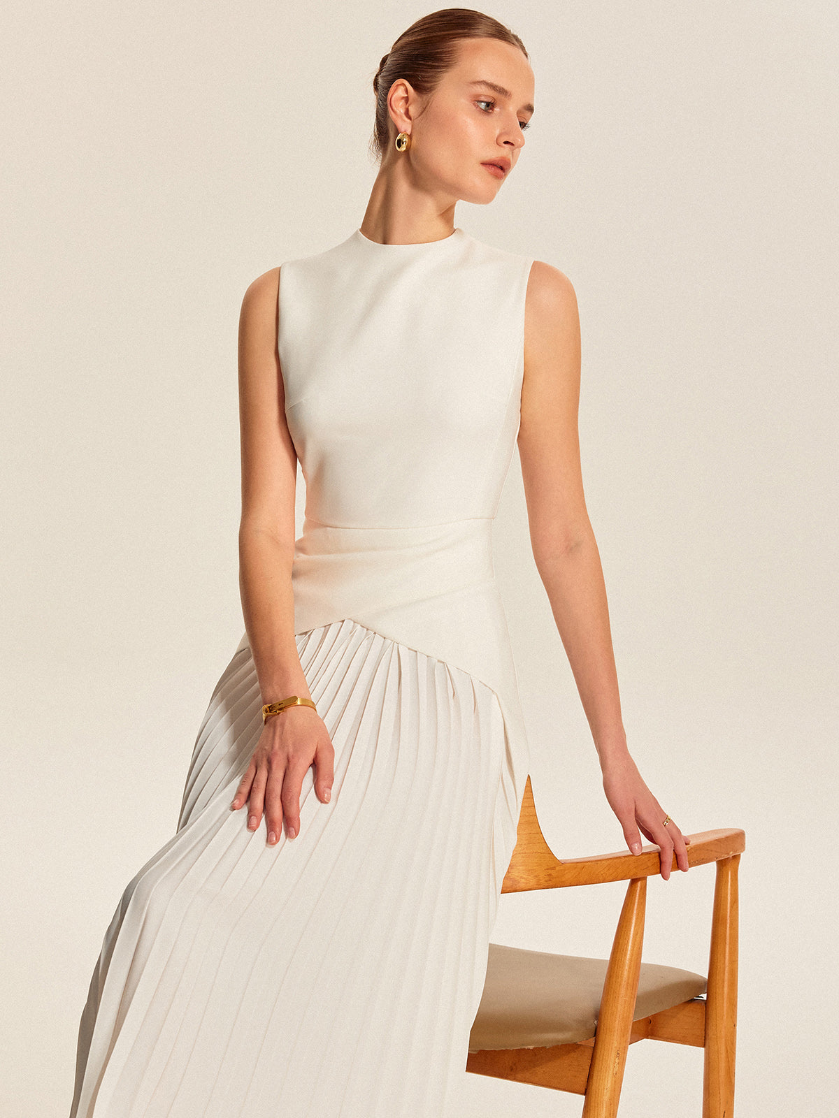 Sleeveless Pleated Dress