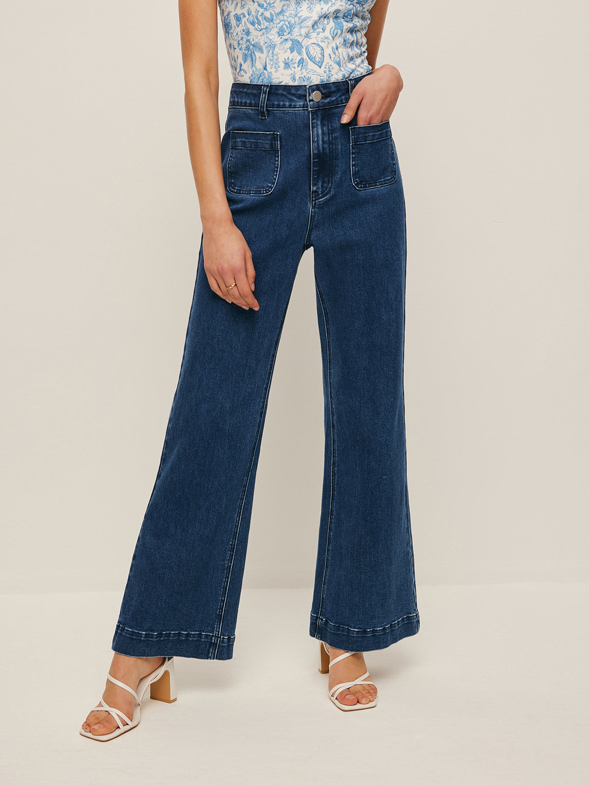 High-Waist Pocket Detail Wide-Leg Jeans