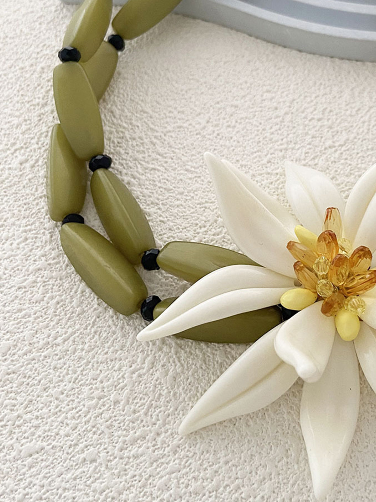 Floral Detail Beaded Bracelet