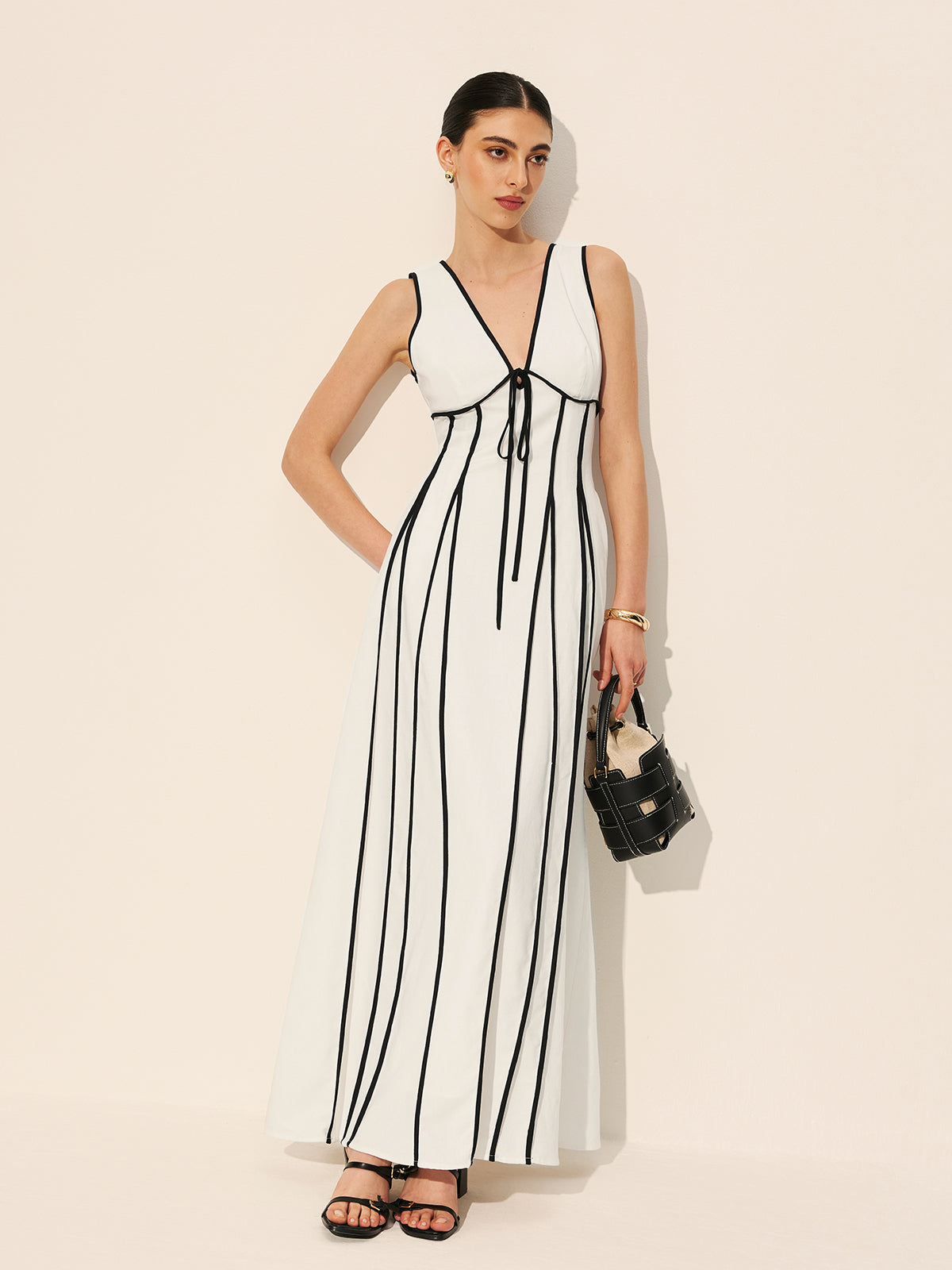 Contrast Trim Dress With Pockets