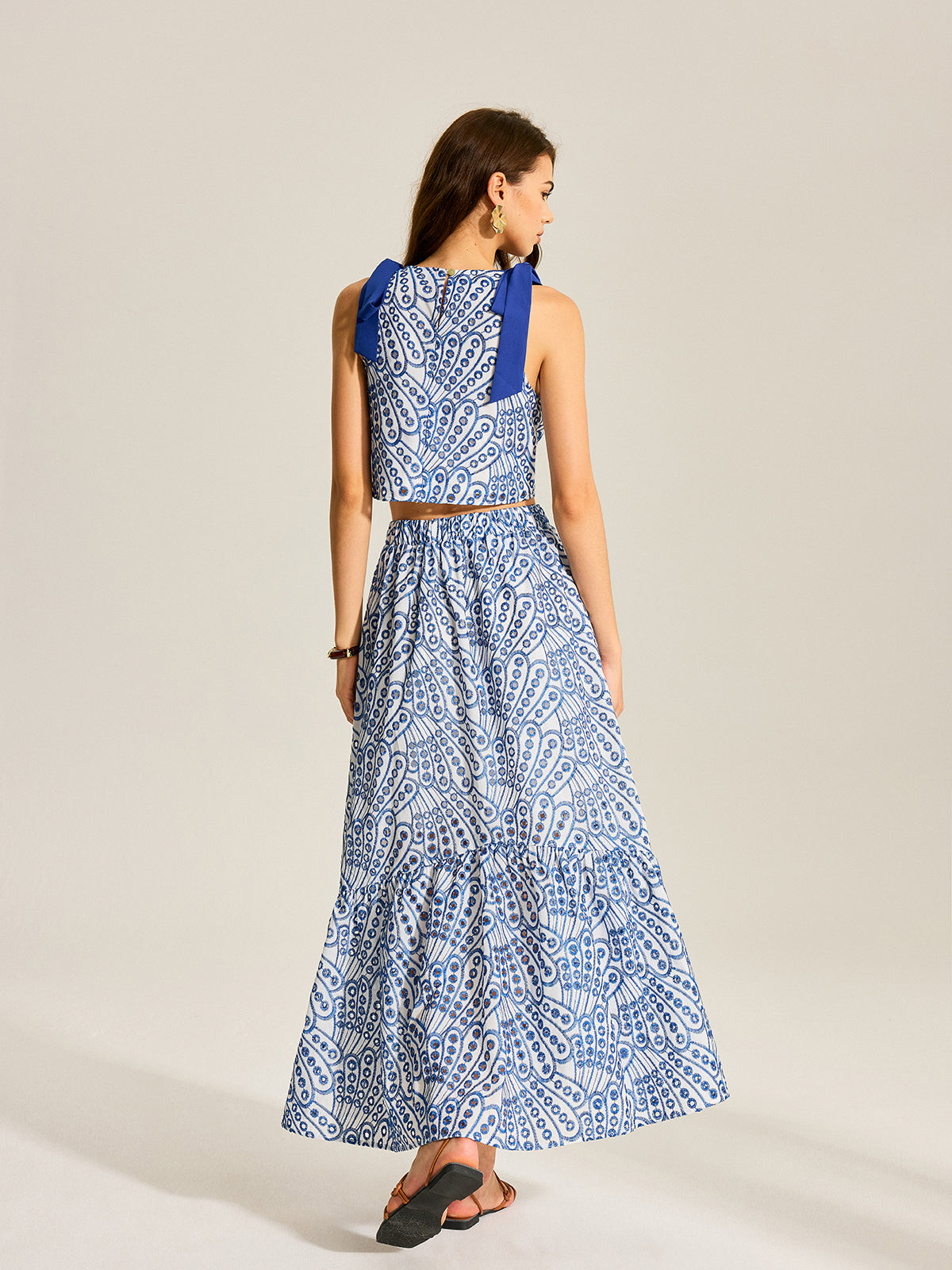 Sleeveless Contrast-Trim Top And Elastic-Waist Maxi Skirt Set