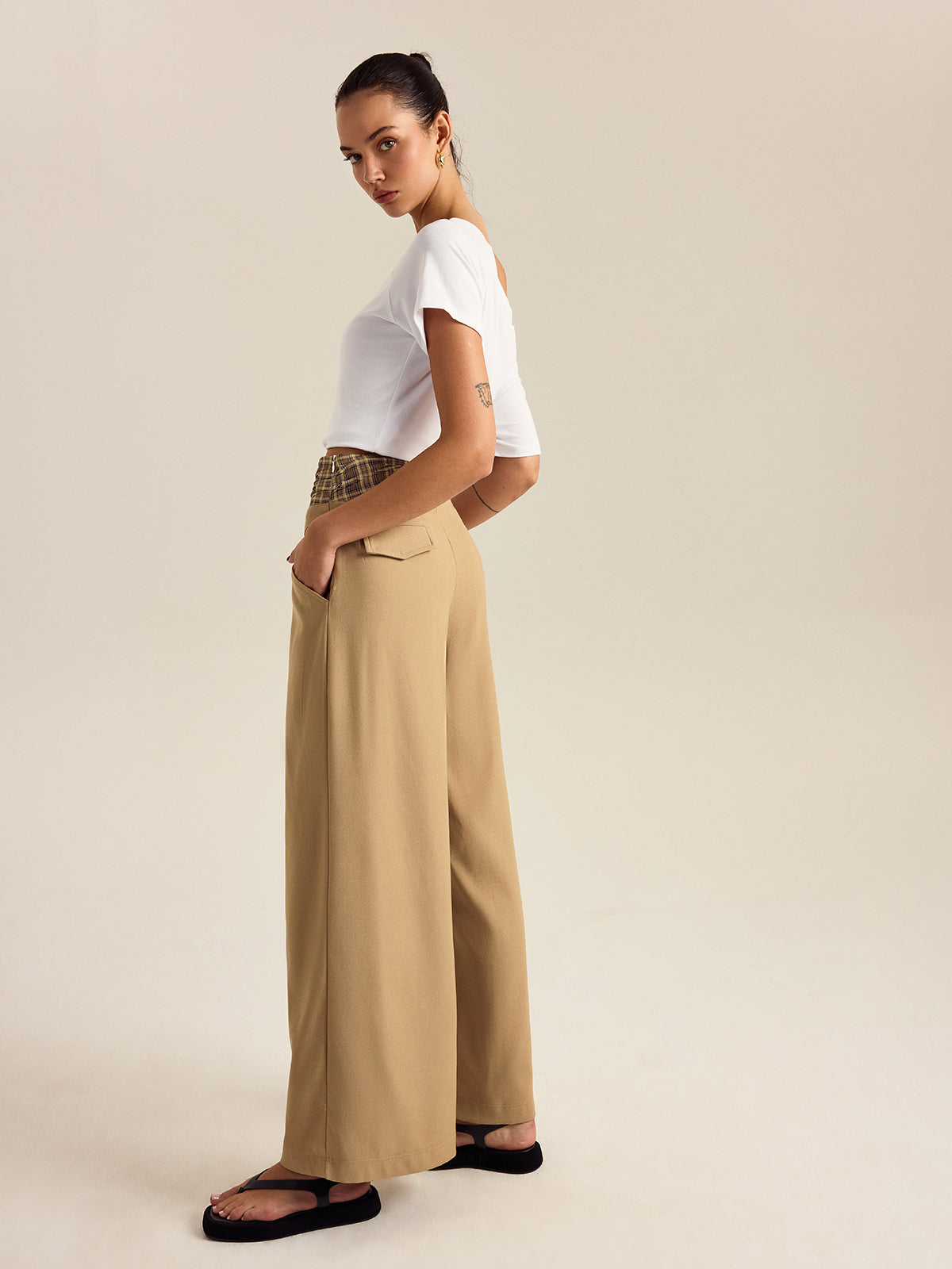 Pocketed Gingham Wide-Leg Pants