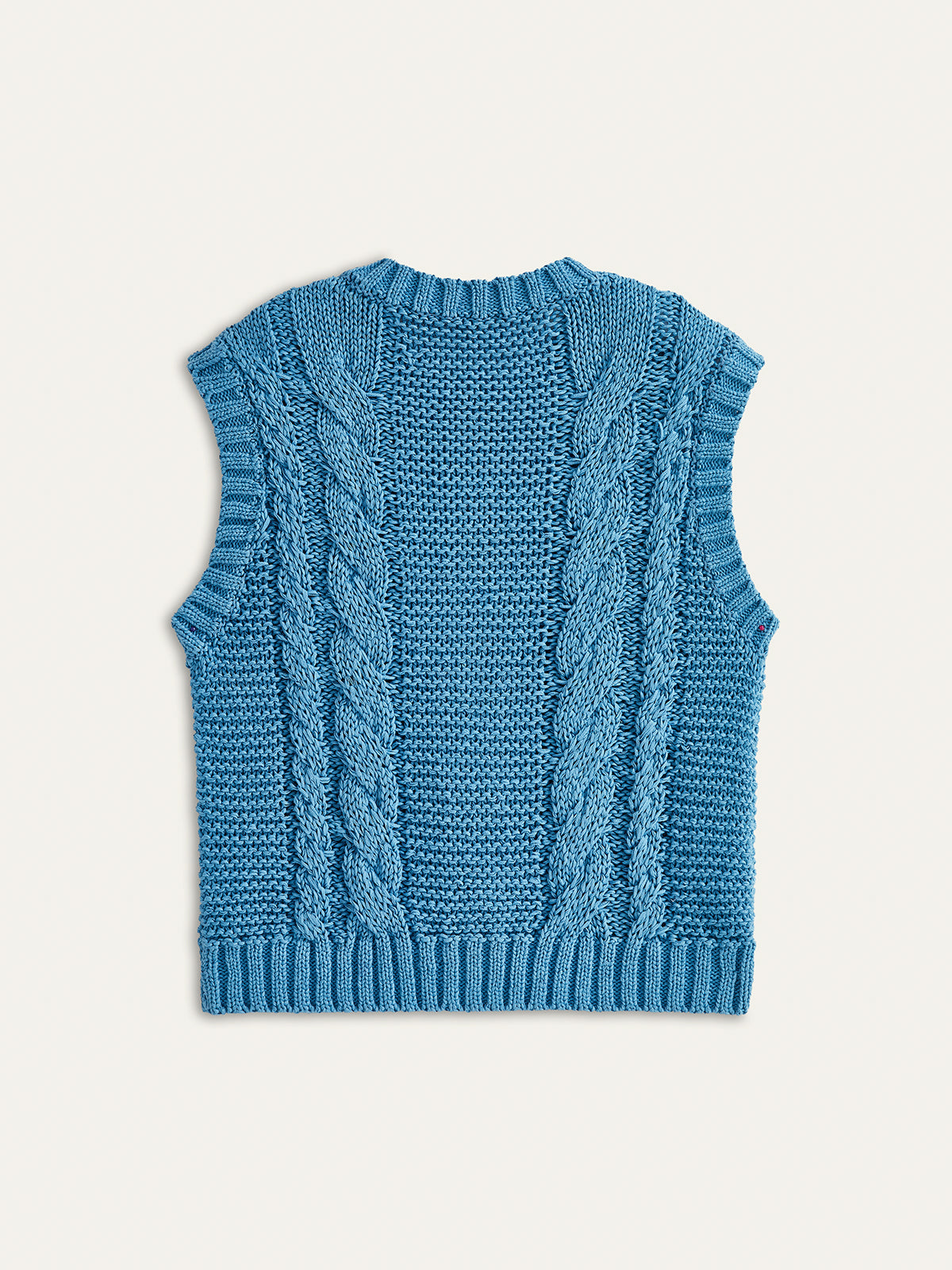 Cable-Knit Sleeveless Buttoned Vest