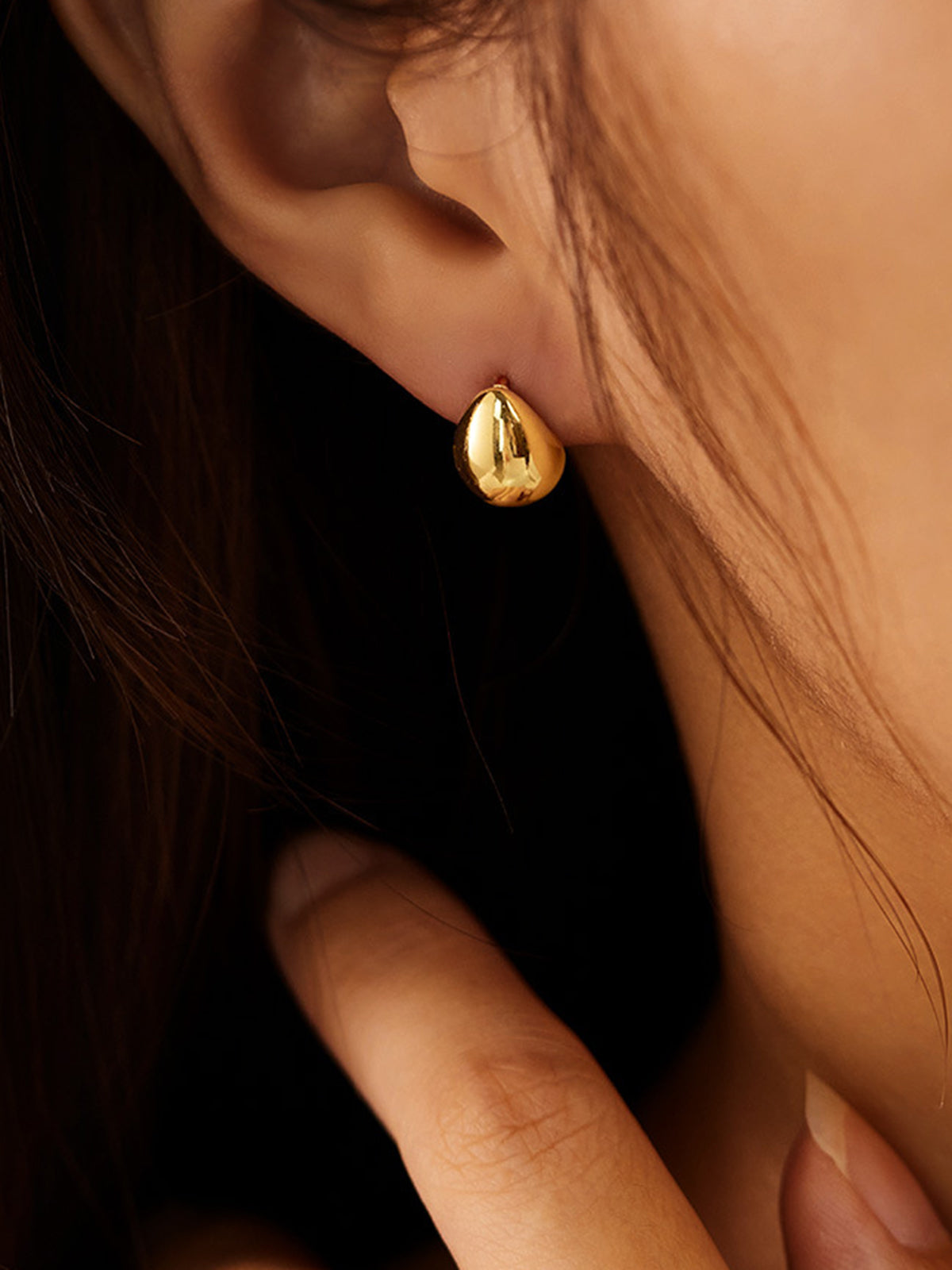 Minimalist Teardrop Stud Earrings