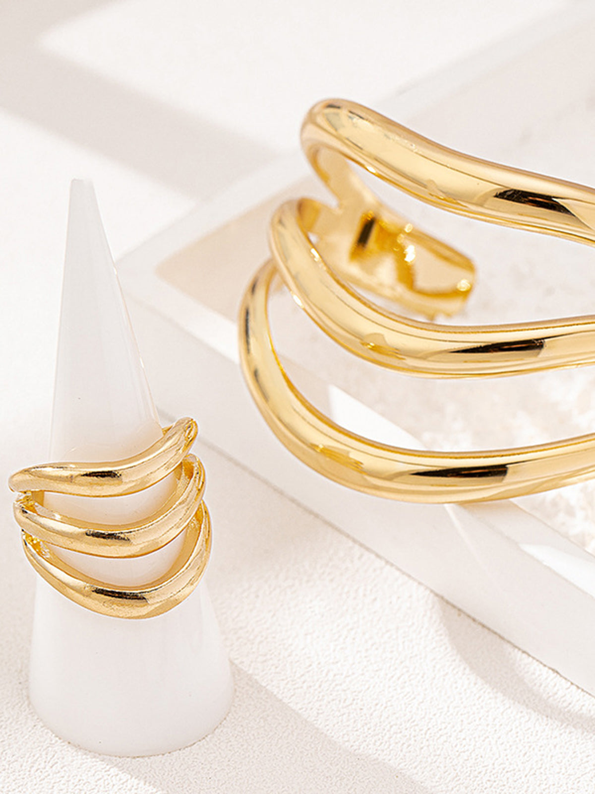 Sculpted Curve Bangle & Ring Set