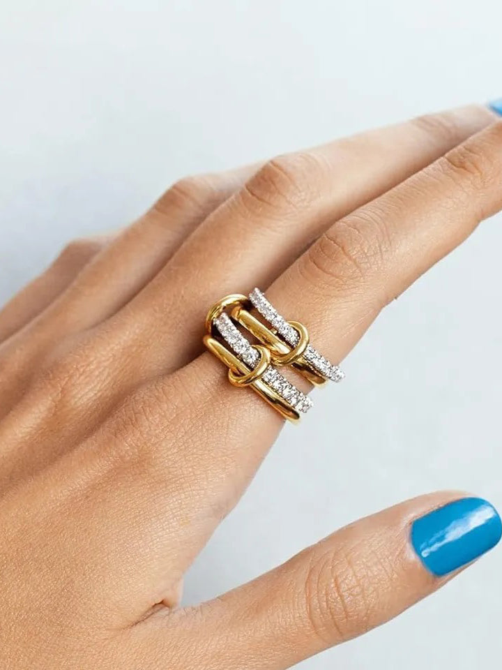 Interlocking Full-Set Cubic Zirconia Rings