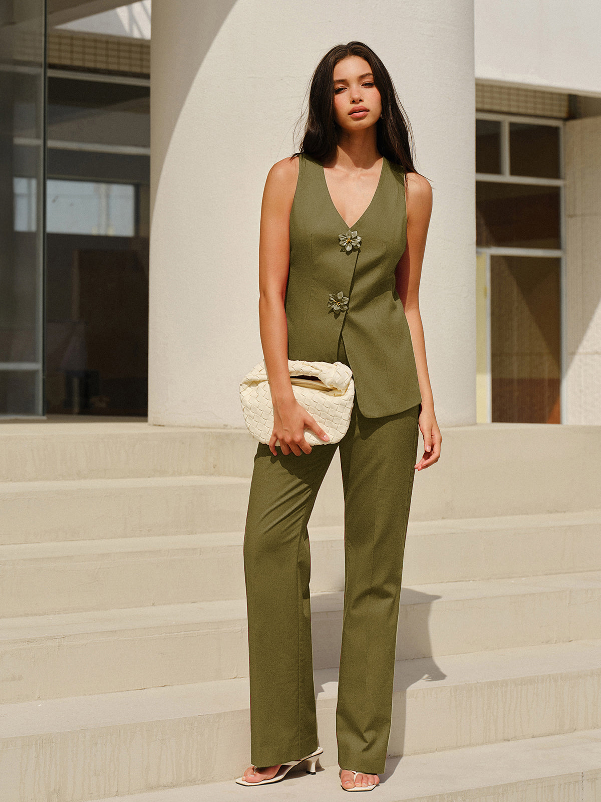 Sleeveless V-Neck Pants Set With Floral Buttons