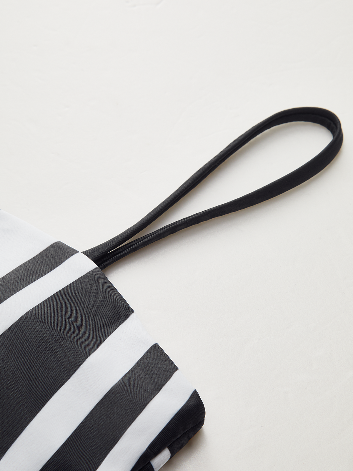 Geometric Print Asymmetric Strap Bikini Top