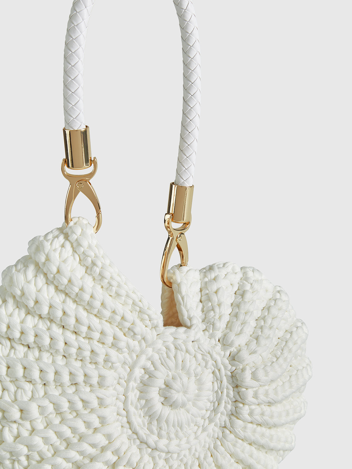 Crocheted Conch-Shaped Handbag