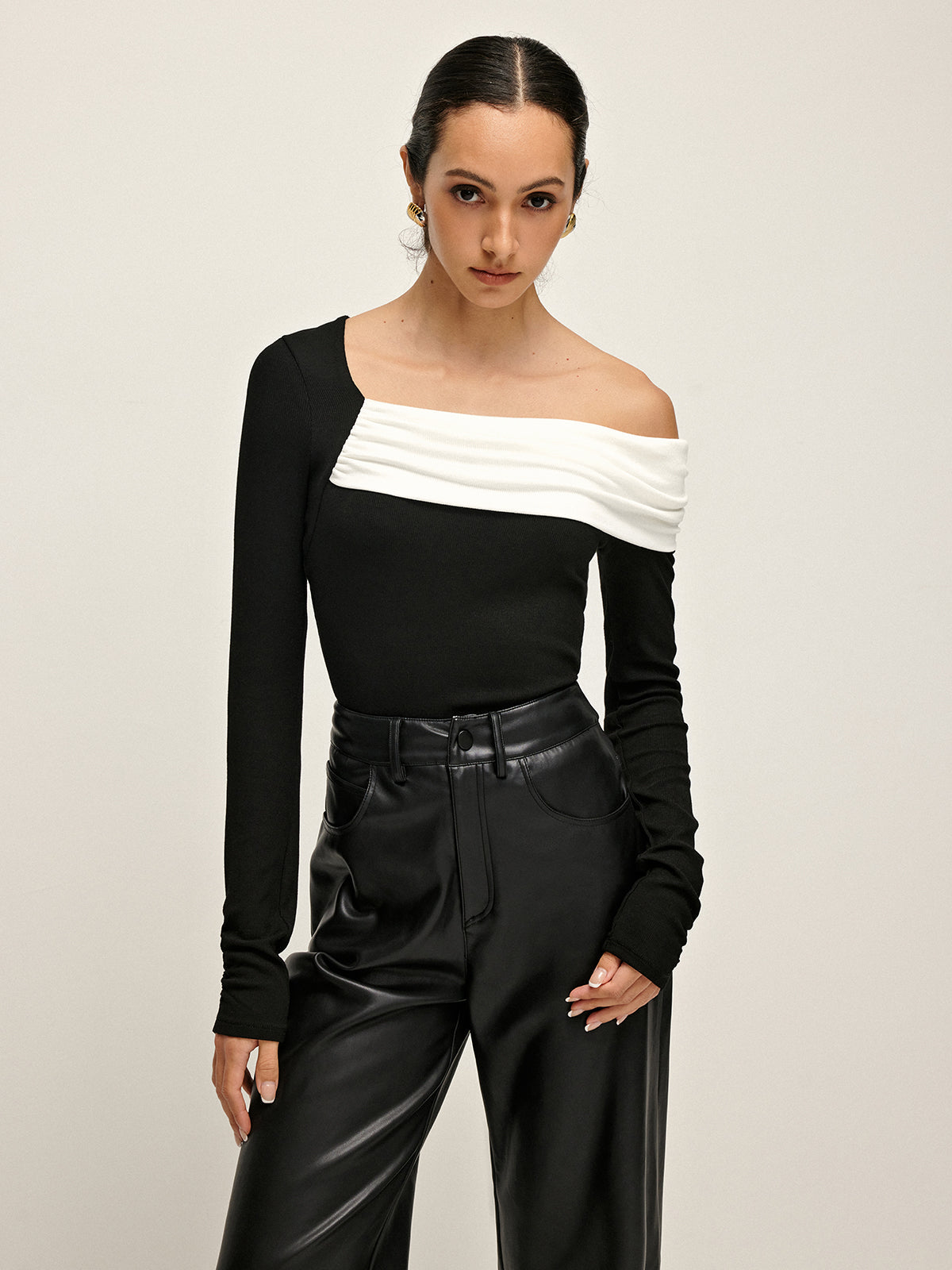 Cold Shoulder Patchwork Pleated T-Shirt