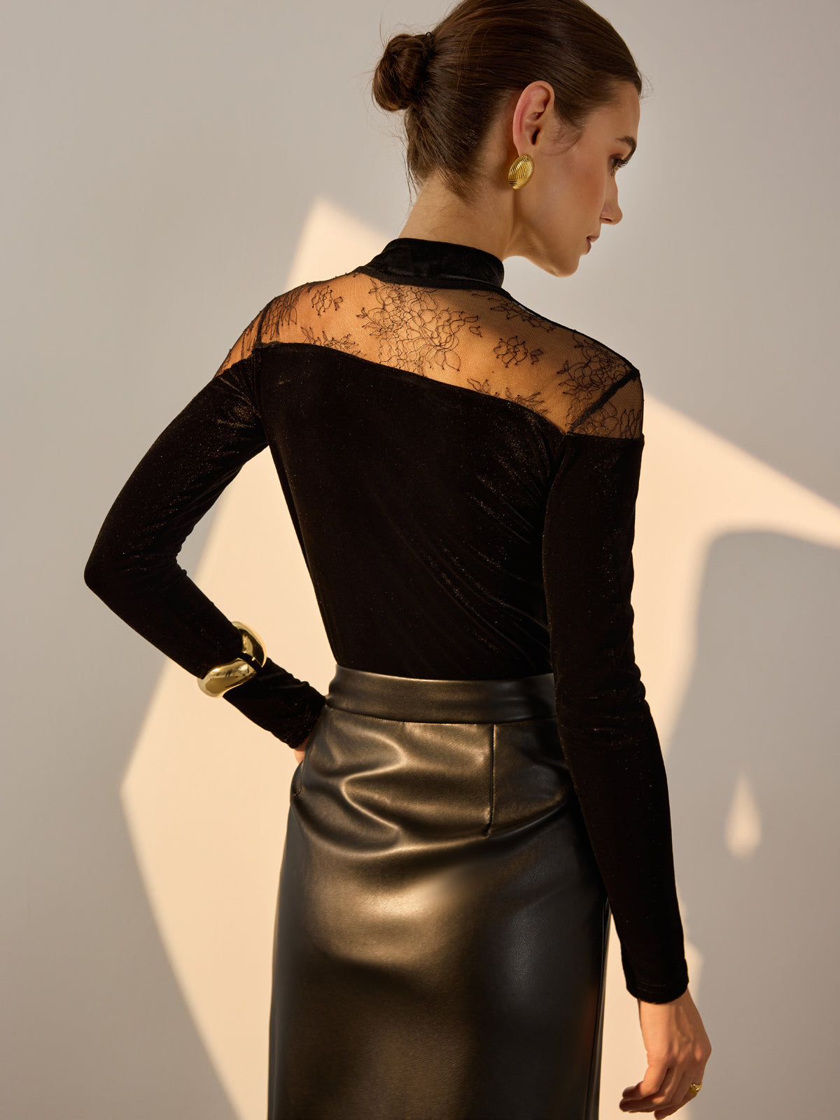 Sheer Lace Panel Velvet Slim Blouse