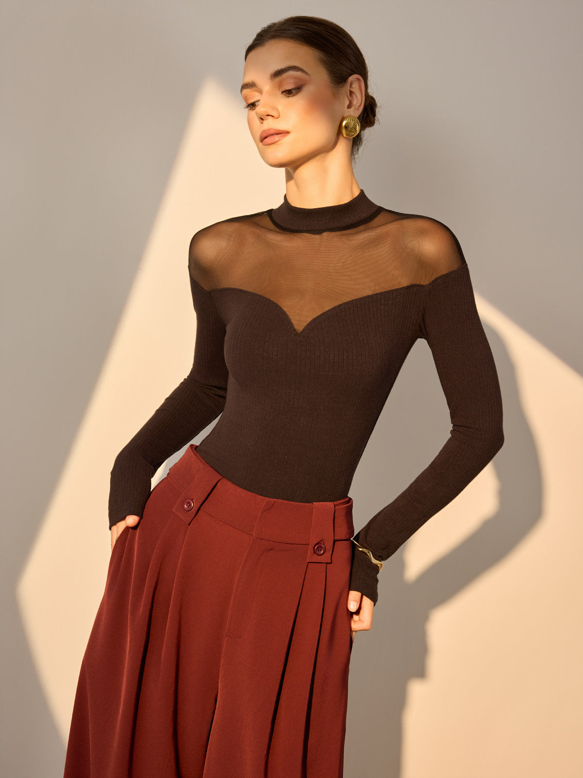 Sheer Mesh-Detail Sweetheart Slim Top