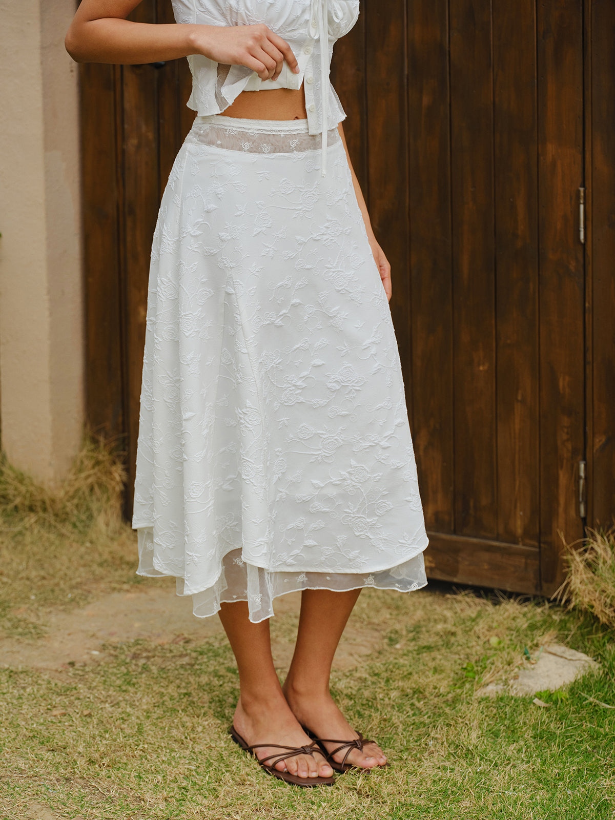 Embroidered Lace-Up Crop Top With Skirt Set