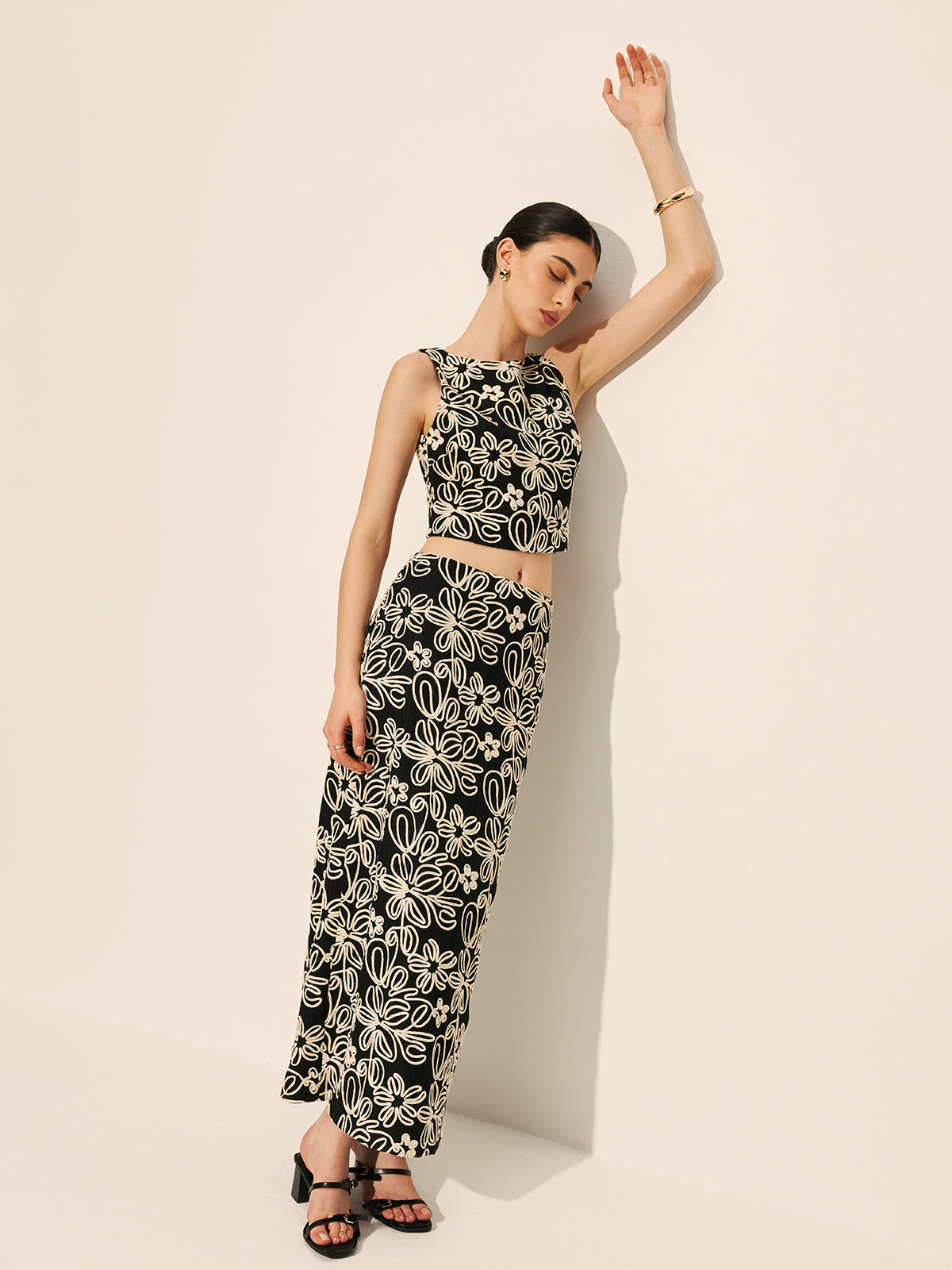 Keyhole Back Floral Embroidered Crop Top