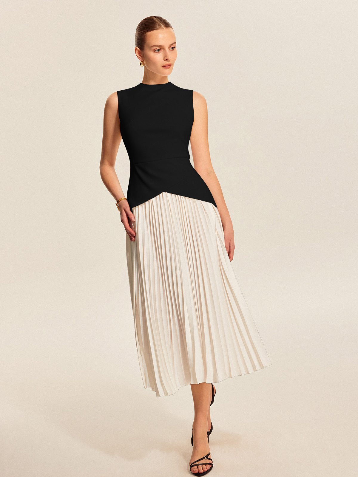 Sleeveless Pleated Dress