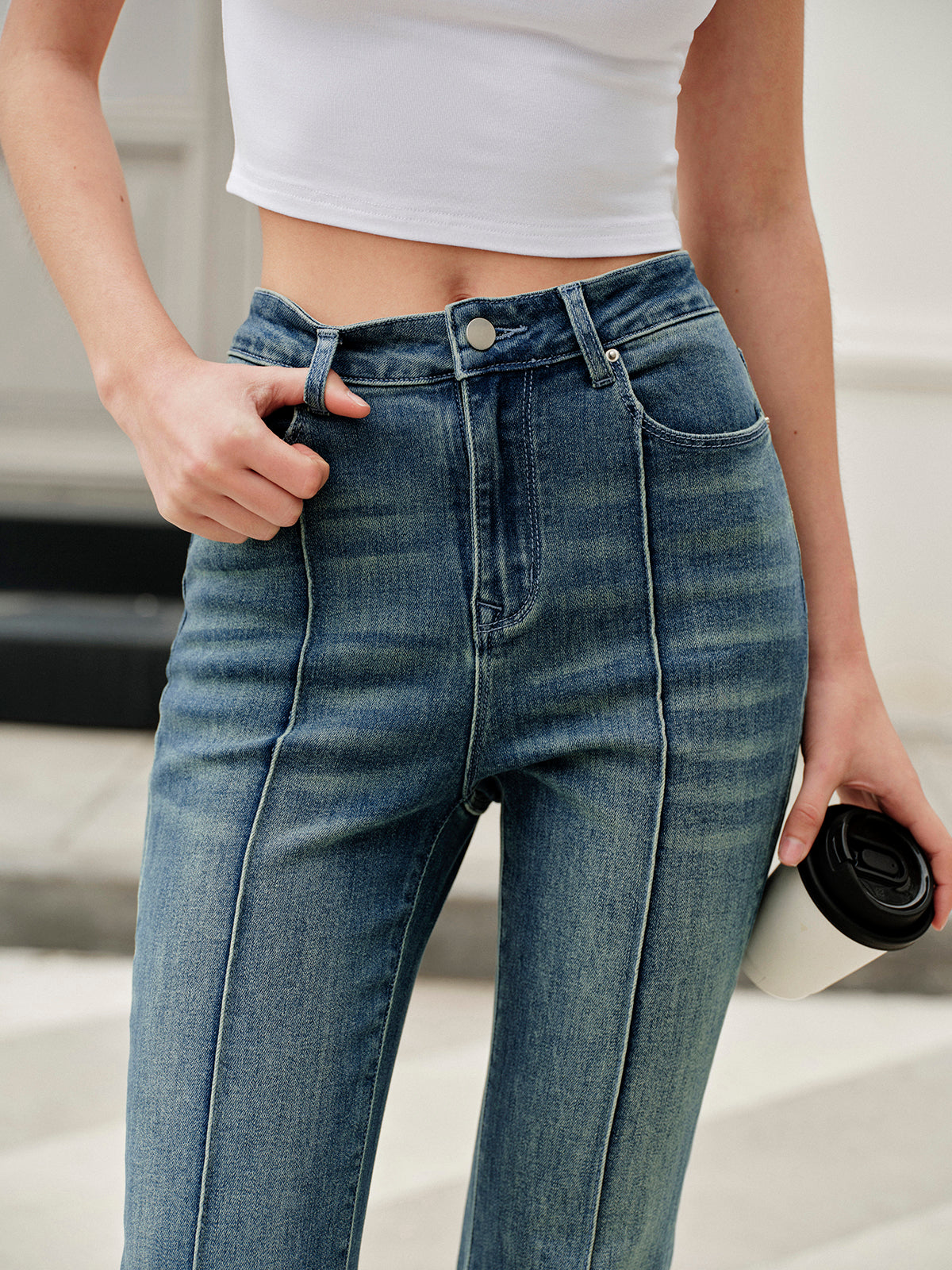 Low-Waist Wide Leg Denim Jeans