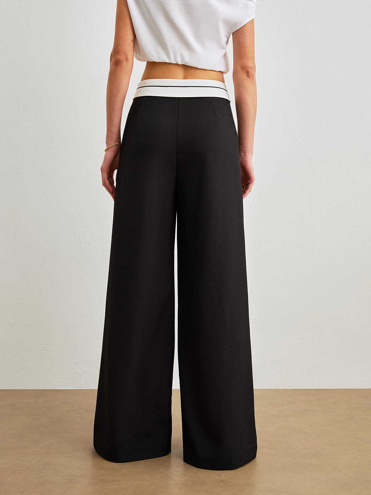 Mid-Waist Pants With Pockets & Contrast Waistband