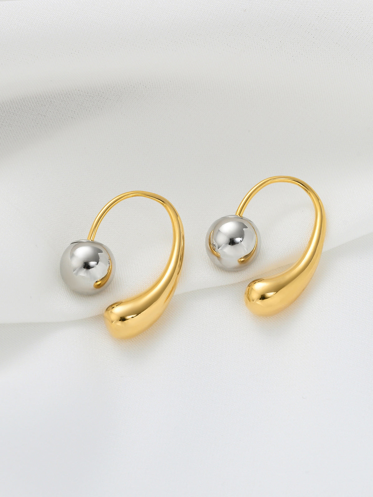 Two-Tone Abstract Curve Ball Earrings