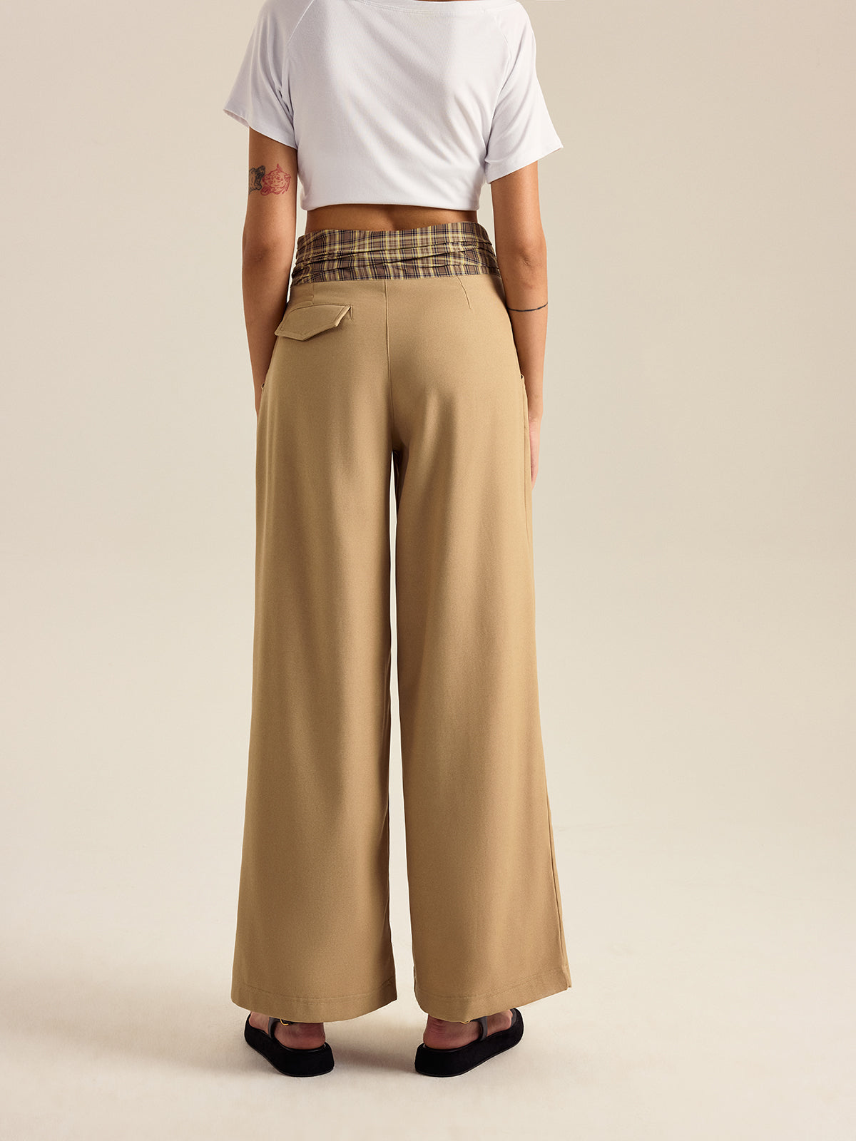 Pocketed Gingham Wide-Leg Pants