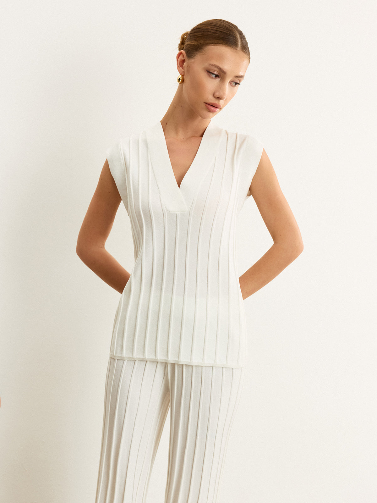 Ribbed Knit V-Neck Tank Top