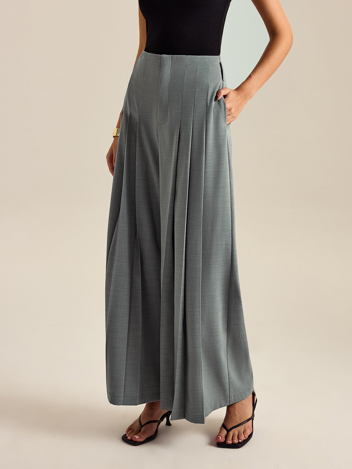 Pleated Wide-Leg Pants