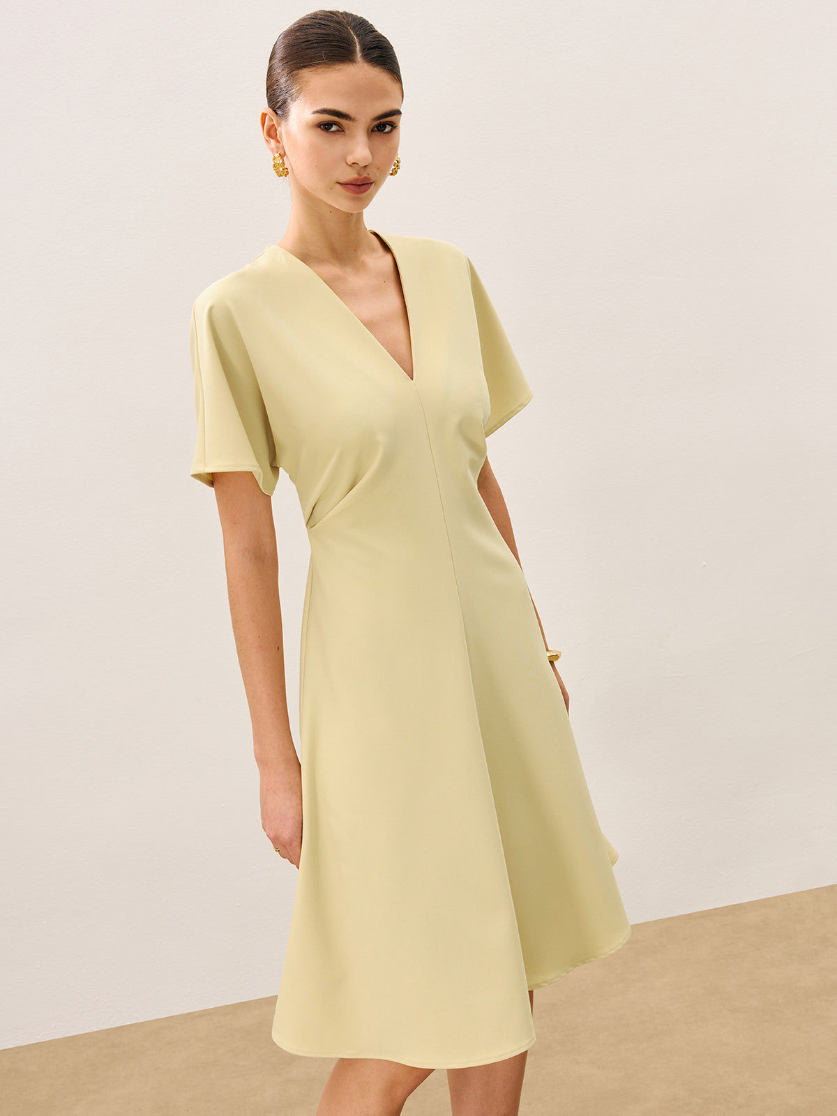 V-Neck Short Sleeve Midi Dress