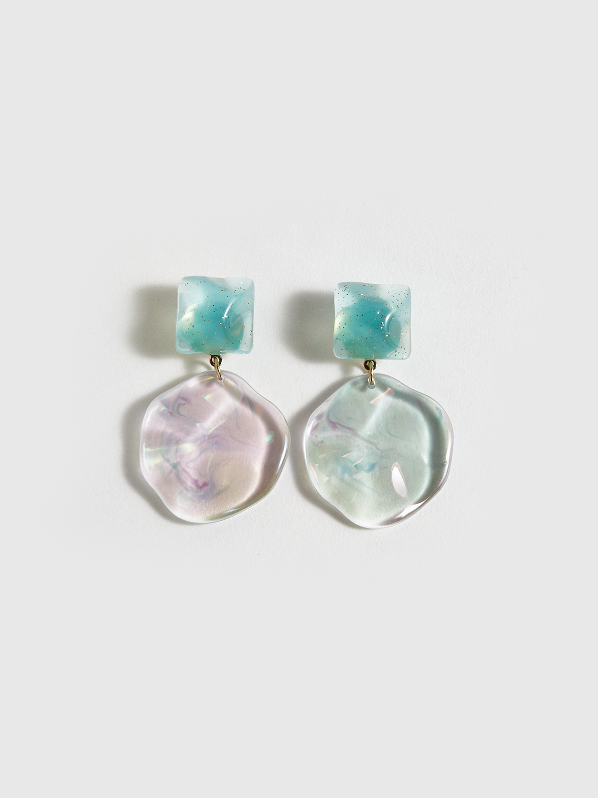 Transparent Geometric Wavy Disc Earrings