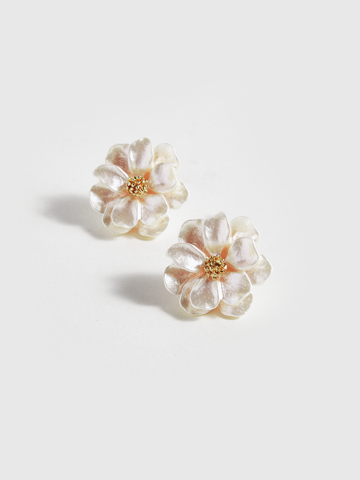 Resin Flower Stud Earrings