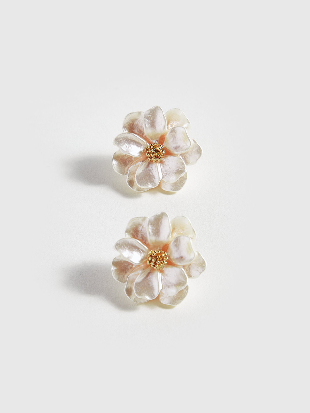 Resin Flower Stud Earrings